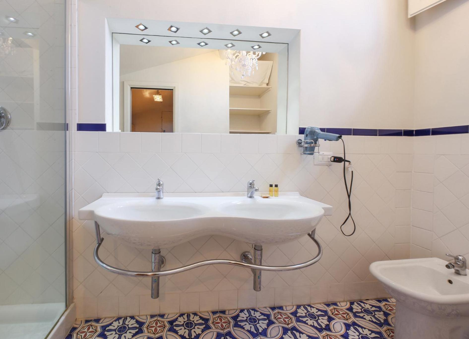 Florence- Alfieri Prestige With Terrace Florencia